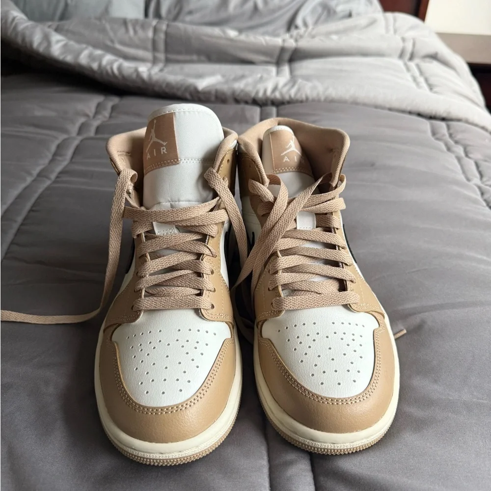 Air Jordan Sneakers - Picture 1 of 3